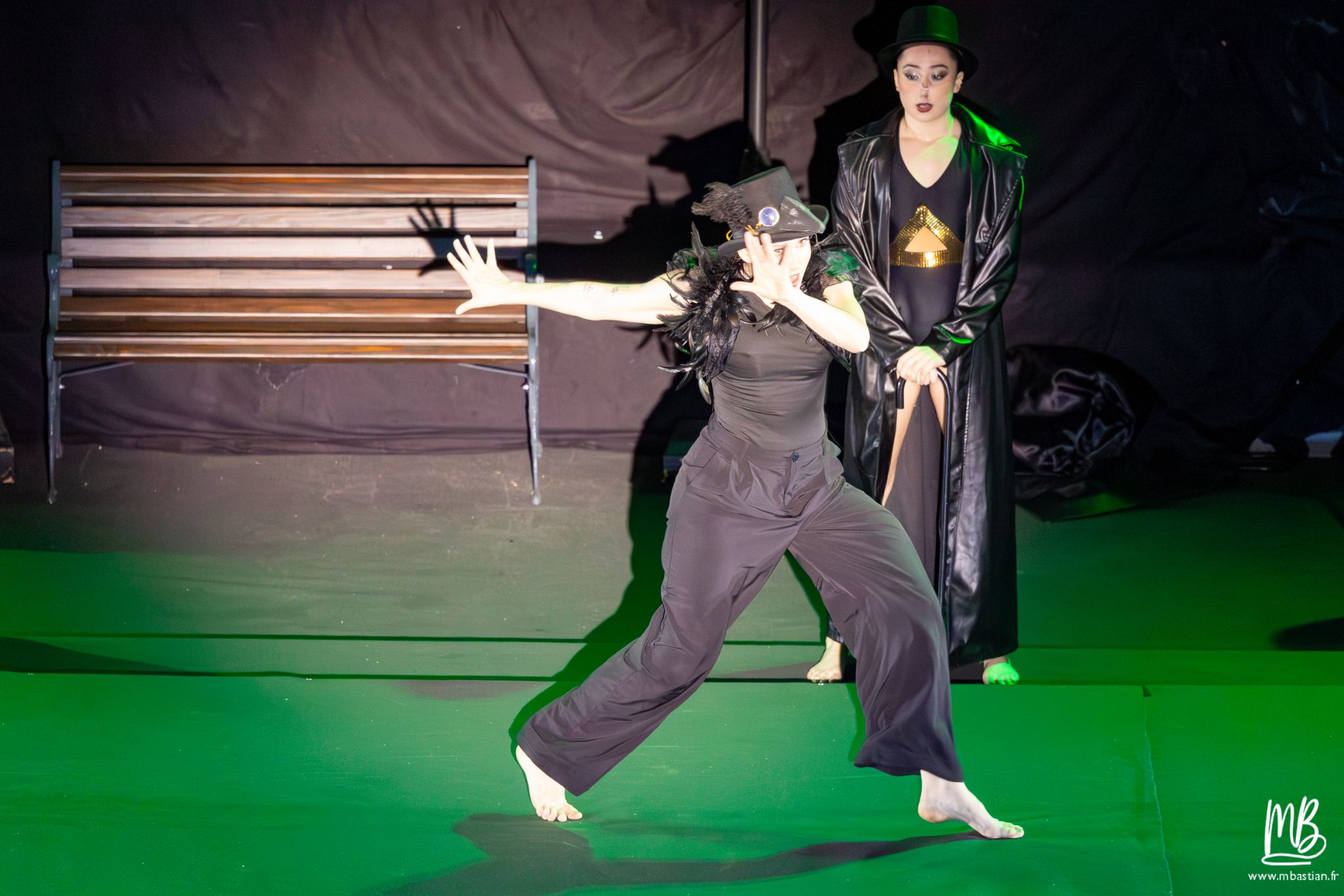 20251206 LA FABRIQUE A CONTES (BNS) MB 60